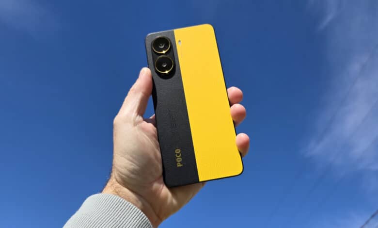 3 celulares Xiaomi com proteção contra água por menos de R$ 2.000