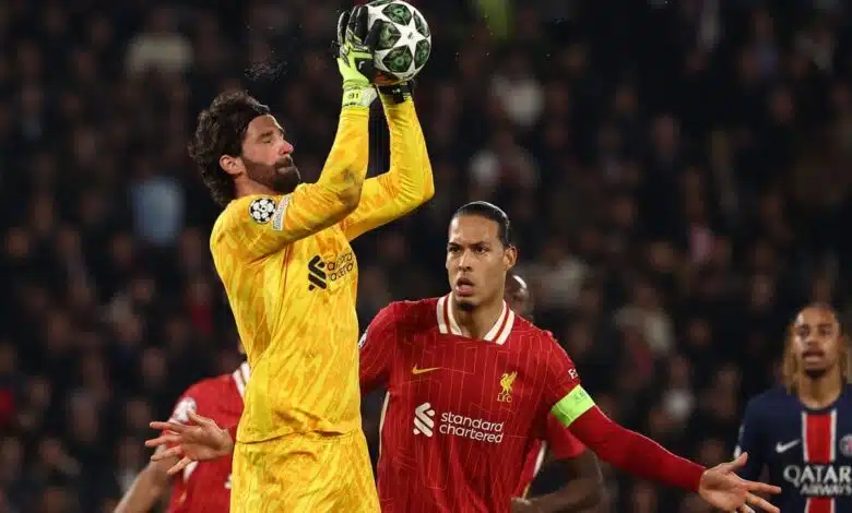 Alisson deixa turnê de pré-temporada do Liverpool por questões pessoais