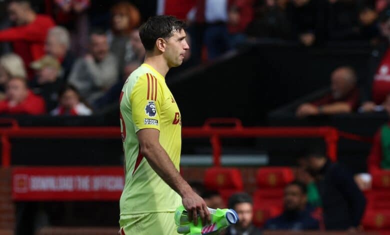 Aston Villa rechazó la propuesta del Manchester United por Dibu Martínez: cuánto dinero pidió