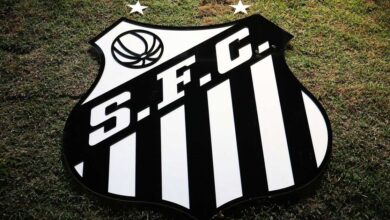 Atacante rescinde com o Santos e é anunciado por rival da Série A