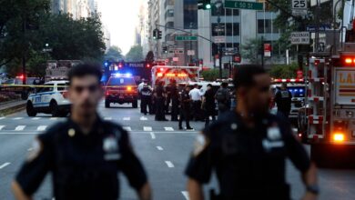 Atirador de Nova York carregava bilhete que dá pistas sobre motivação de ataque em prédio de luxo, diz jornal