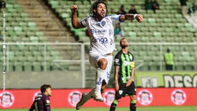 Benítez lamenta seca de gols no Paysandu: “É frustrante para um atacante não marcar”