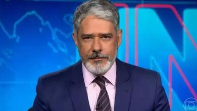 William Bonner contou sobre a situação inesperada com cenas íntimas no estúdio