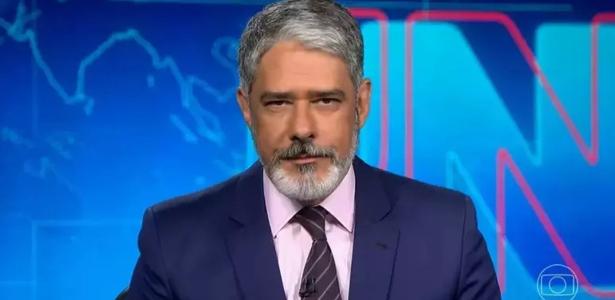 William Bonner contou sobre a situação inesperada com cenas íntimas no estúdio