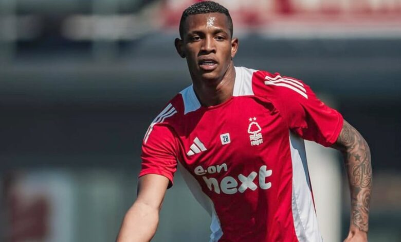 Atlético de Madrid volta a demonstrar interesse em Thiago Almada e pode entrar na briga com o Benfica