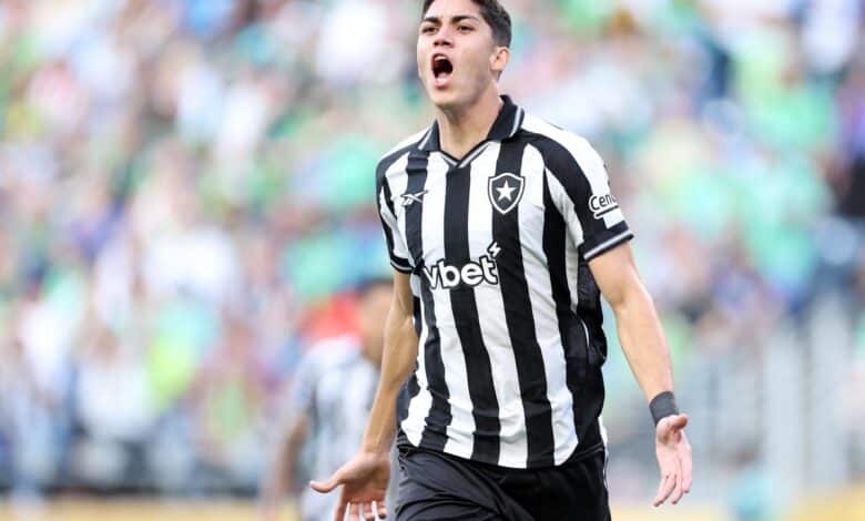 Botafogo anuncia venda do zagueiro Jair para o Nottingham Forest, da Inglaterra