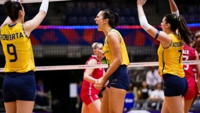 Jogadoras do Brasil comemoram ponto durante vitória sobre a França, na Liga das Nações feminina