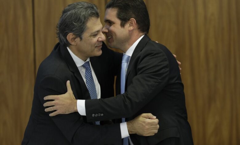 Câmara aprova projeto que tira precatórios do teto do arcabouço fiscal