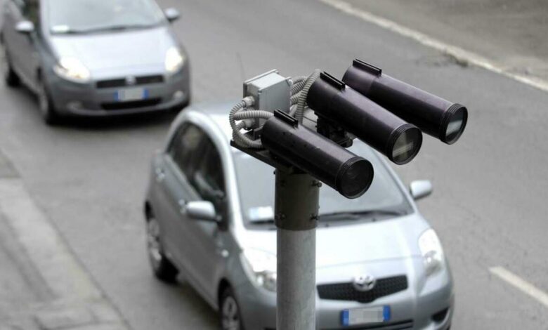Roma, T-red: in arrivo altre 38 nuove telecamere per scoprire chi passa con il rosso