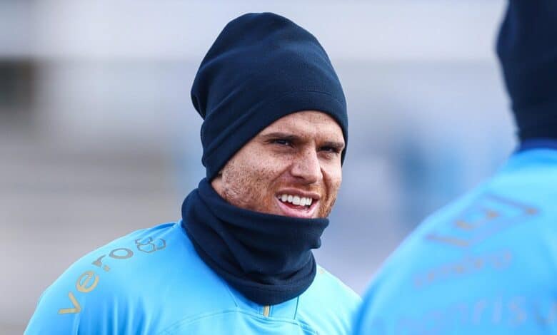 Após nova lesão, Cuéllar tem conversa com direção do Grêmio