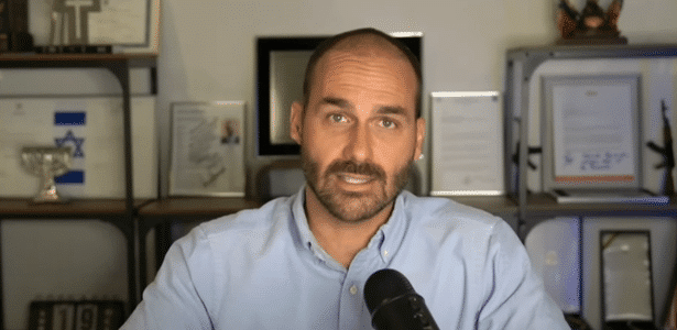Eduardo Bolsonaro diz que não renunciará ao mandato de deputado