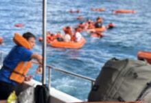 VÍDEO: Embarcações colidem e barco afunda