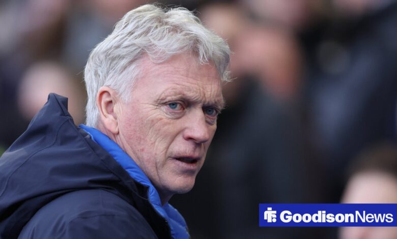 Everton ready to sell goalkeeper to Blackpool as 'a dozen clubs watch on'