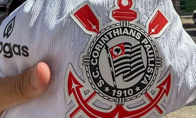 Gestão do Corinthians enfrenta salários atrasados, ações judiciais e denúncias de atletas