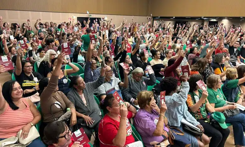 Assembleia do Sinteal define que greve da rede estadual de educação continua