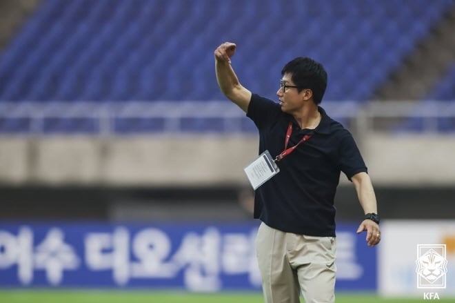 Director Lee Jung-hyo of Gwangju FC. Photo = Reporter Lee Geun-seung