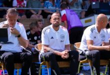 Heitinga gooit miljoenenaankoop meteen voor de leeuwen bij Ajax