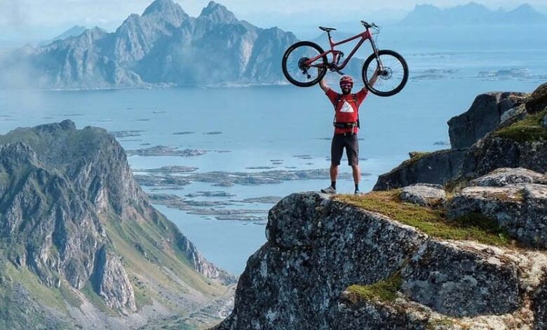 Italian Extreme Sports Icon Dies in 200-Meter Fall in Gröden/Val Gardena, Italy