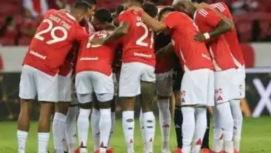 Jogadores do Internacional traem esposas com filha de homem influente dentro do clube