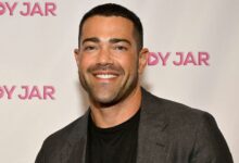 Jesse Metcalfe arrives to the