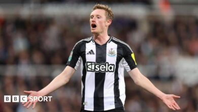 Sean Longstaff playing for Newcastle