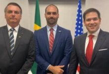 Jair Bolsonaro, Eduardo Bolsonaro e Marco Rubio em foto de 2020