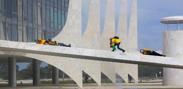Bolsonaristas depredaram a praça dos Três Poderes durante os atos golpistas de 8 de janeiro (8/1) em Brasília