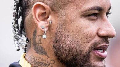 Jogador apareceu no gramado com trancinhas nas cores do clube paulista