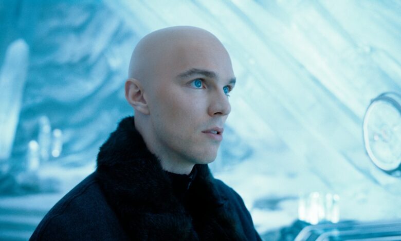 Lex Luthor em 'Superman', Nicholas Hoult queria ser o protagonista e reagiu com 'risadinha maliciosa' ao ganhar o papel do vilão