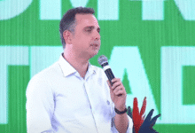 Celso Portiolli comove seguidores com post em apoio a Ratinho