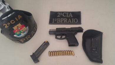 CPRAIO da PMCE prende homem armado no bairro Cais do Porto, em Fortaleza