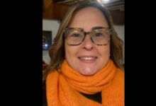 Familiares e amigos buscavam informações sobre a professora de história Soraya Tatiana Bonfim França desaparecida desde a última sexta-feira (18/7)