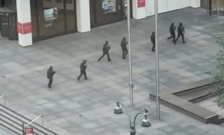 4 dead, including off-duty NYPD police officer, in Midtown Manhattan shooting: Officials