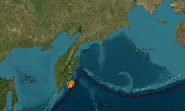 Terremotos atingem costa leste da Rússia e geram alerta de tsunami