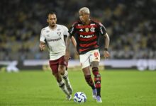 Primeiro jogo de Wallace Yan como titular no Flamengo tem susto, Thiago Silva na cola e até discussão com Danilo
