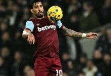 Salah encara marcação de Pavlovic no amistoso entre Liverpool e Milan