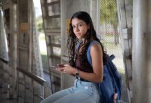 ouvida por Paes, estudante tem dois empregos e quer mudar a vida da avó; conheça