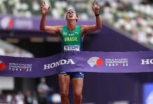 Caio Bonfim conquista medalha de ouro na marcha atlética 20km no Mundial de Atletismo, em Tóquio, no Japão