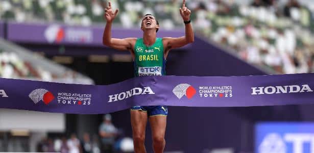 Caio Bonfim conquista medalha de ouro na marcha atlética 20km no Mundial de Atletismo, em Tóquio, no Japão