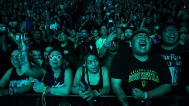 Linkin Park rocks Phoenix and honors Chester Bennington