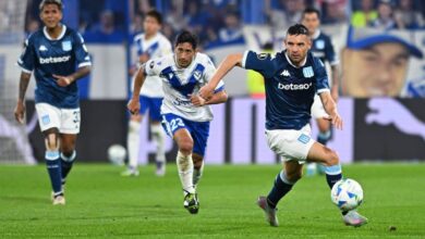 Racing bate o Vélez e se aproxima da semifinal da Libertadores