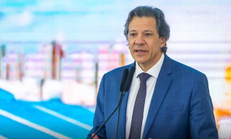 Arrecadação de impostos do governo federal bate recorde histórico: maior em 25 anos