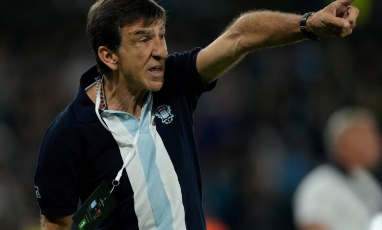 Gustavo Costas, conmovedor y entre lágrimas: "Defraudé a mi gente" :: Olé