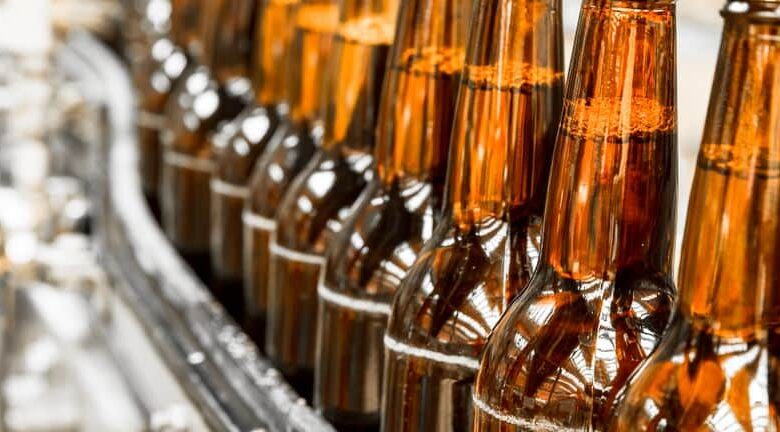 Should Investors Revisit Heineken After Earnings Recovery and Strong Cash Flow Outlook in 2025?