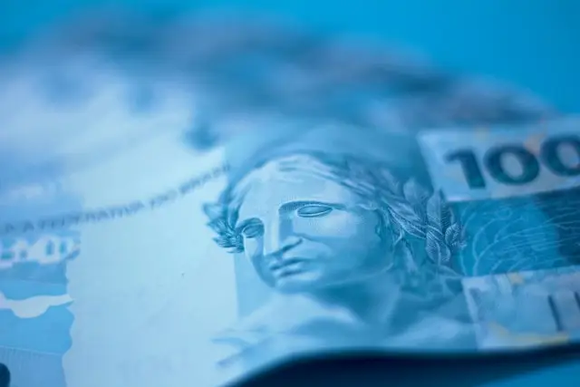 Com cotas abaixo de R$ 10, MXRF é “entrada” para FIIs; mas quanto paga de dividendos?