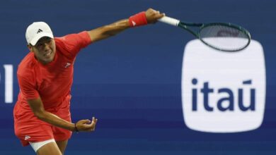Learner Tien in action ahead of ATP Stuttgart.