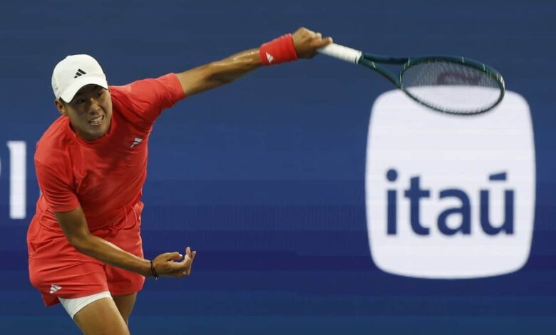 Learner Tien in action ahead of ATP Stuttgart.