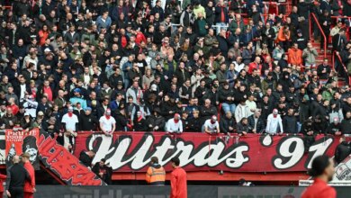 Start Twentse derby uitgesteld door rookvorming