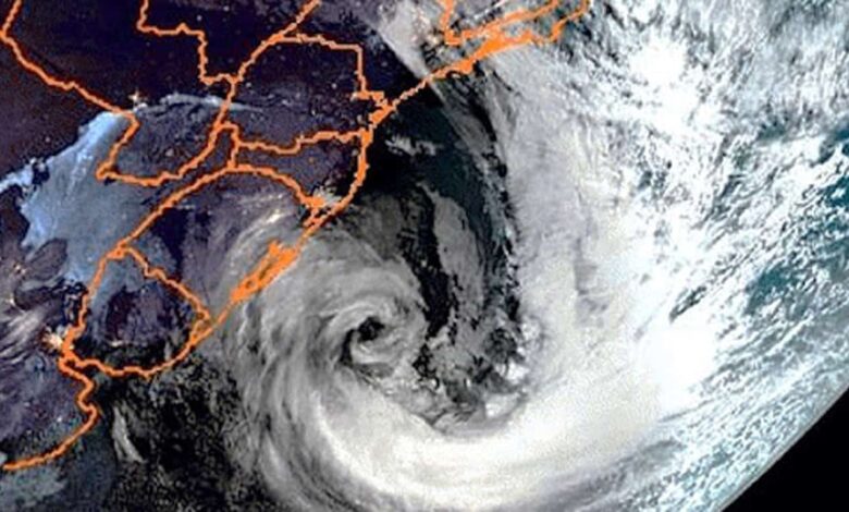 Ciclone provoca ventos acima de 100 km/h e atinge vários estados nos próximos dias