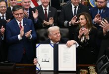 Caso Epstein evidencia que domínio de Trump sobre republicanos mostra sinais de enfraquecimento